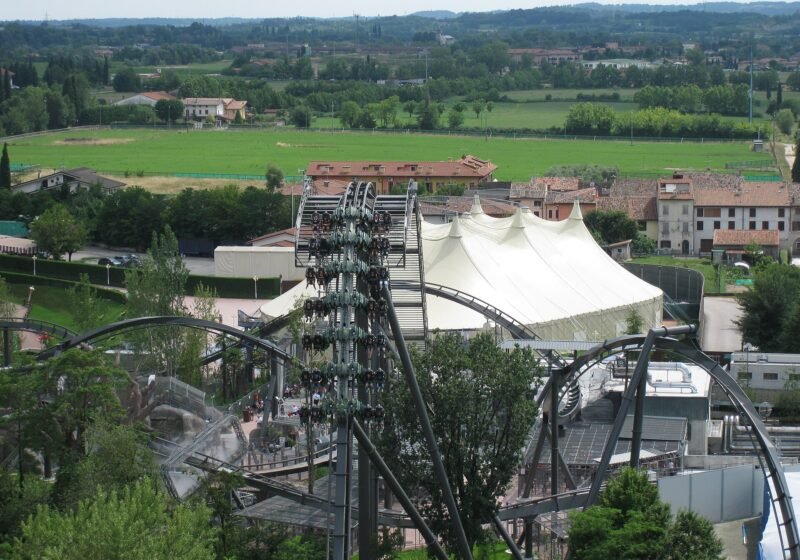 2011 B&M WingCoasterRaptorGardaland – Castelnuovo del Garda