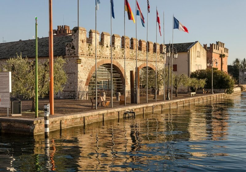 See the harbour, the Dogana Veneta and the church of San Nicolò – Lazise