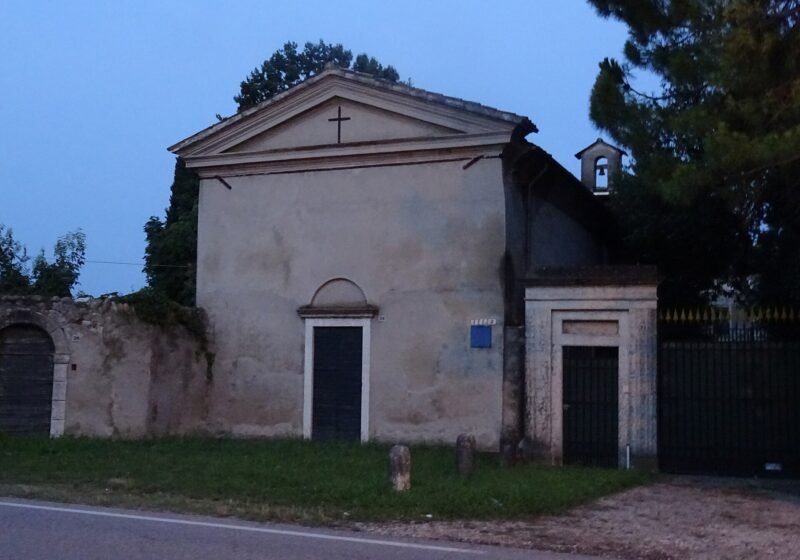 Sandrà, oratorio di villa Mosconi Negri 03 – Castelnuovo del Garda