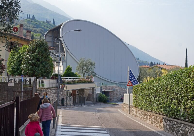 Fly tandem paragliding from Monte Baldo – Malcesine