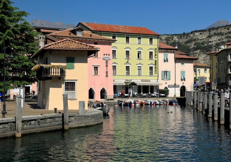 See Goethe's harbour and the Casa del Dazio – Torbole sul Garda
