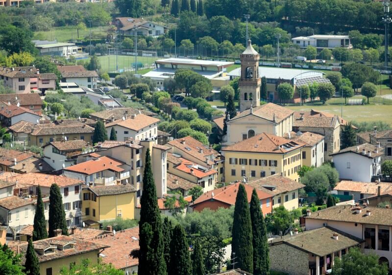 Find the Romanesque church of Sant'Emiliano – Padenghe sul Garda