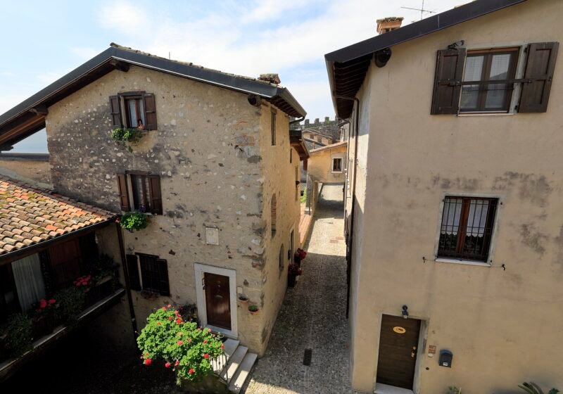 L07 540 Castello de Padenghe, Mittelgasse – Padenghe sul Garda