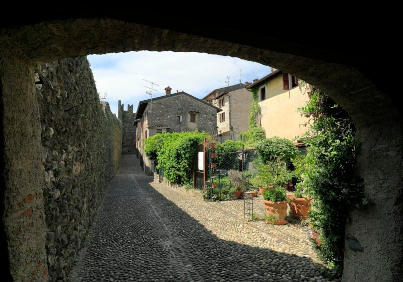 L07 541 Castello de Padenghe, Südgasse – Padenghe sul Garda