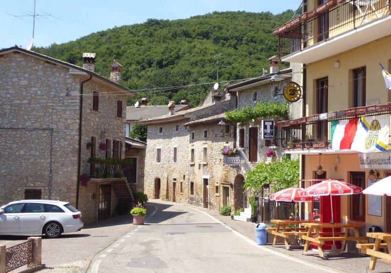 Lumini - Scorcio 01 – San Zeno di Montagna