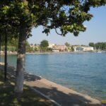 Best for a first visit: the east shore from Bardolino to Garda – Bardolino